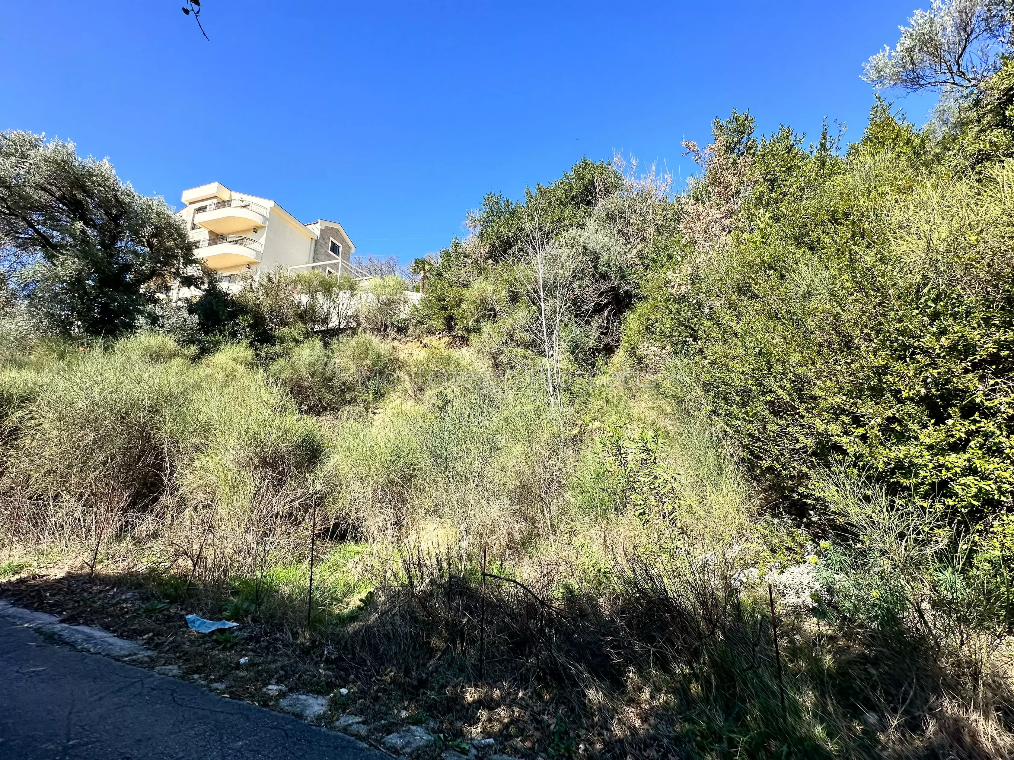 Plot for sale 13678 9
