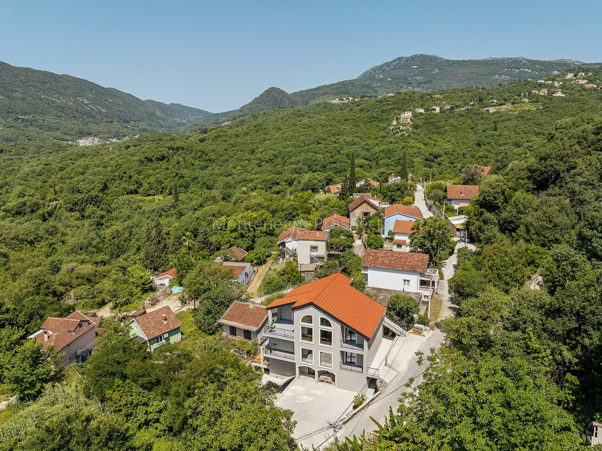 Apartments for sale 13807 3