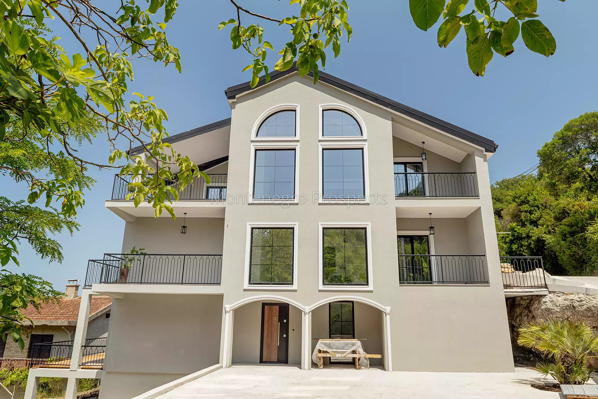 Apartments for sale 13807 8