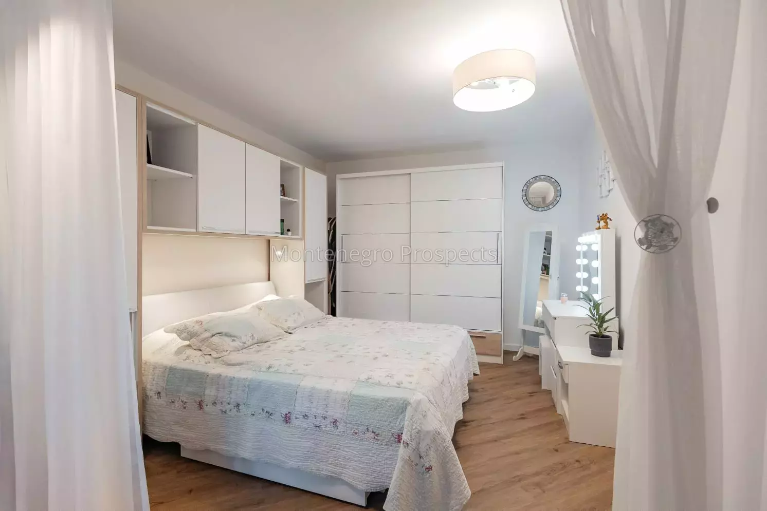 14193 apartment in kumbor 11