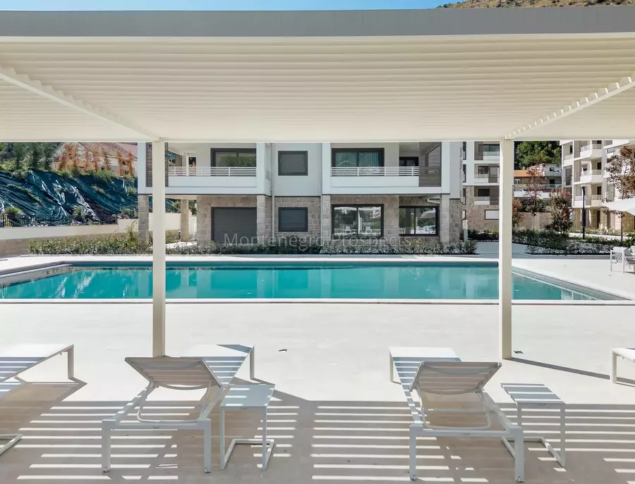 18028 riverside apartments 5