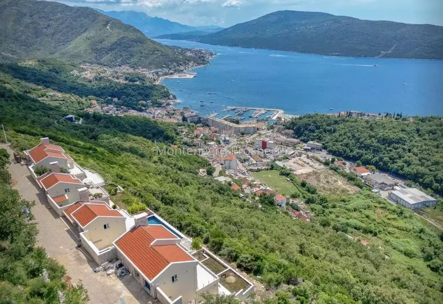 18162 podi villa for sale 13