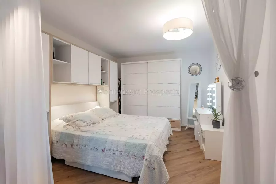 14193 apartment in kumbor 11