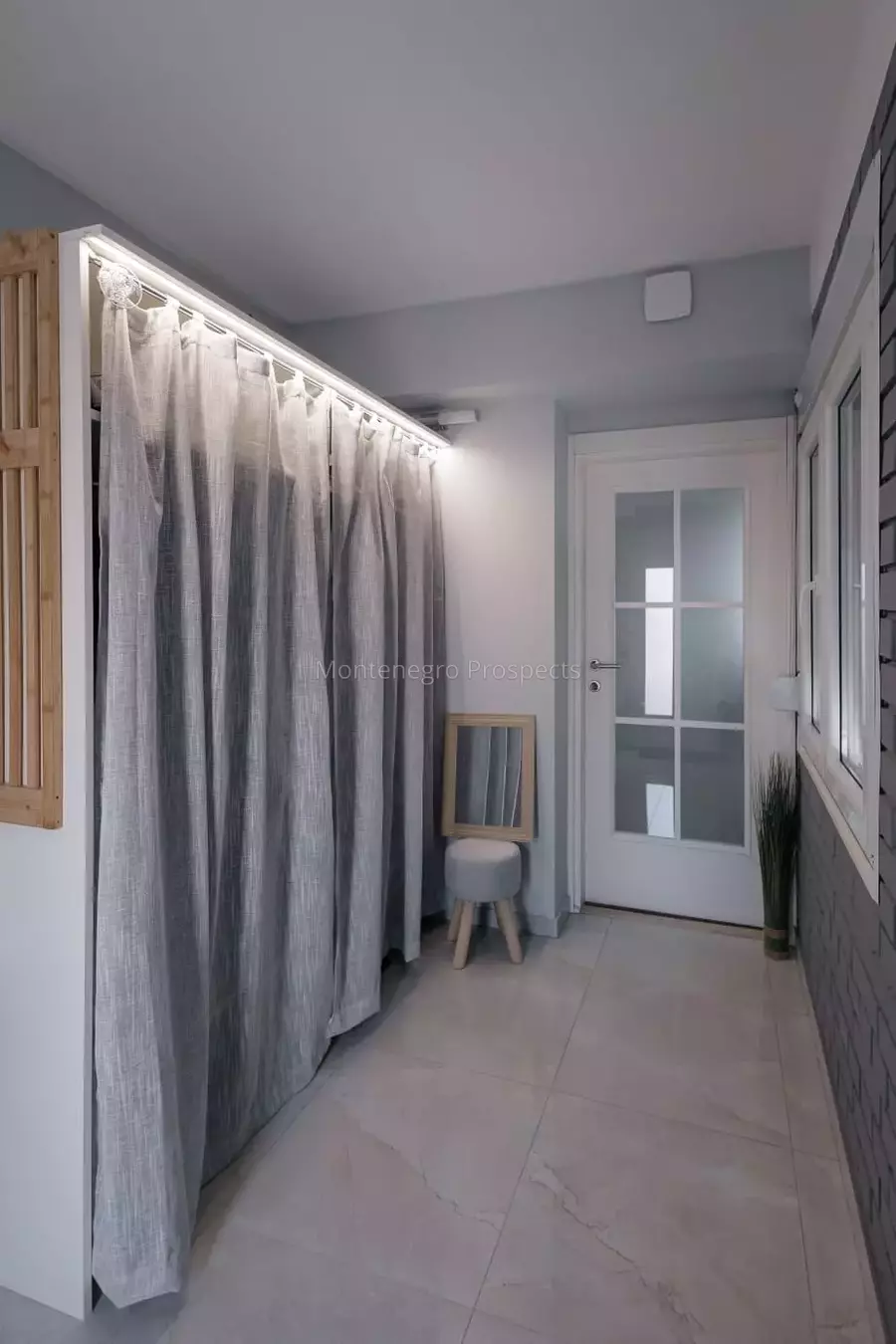 14193 apartment in kumbor 27