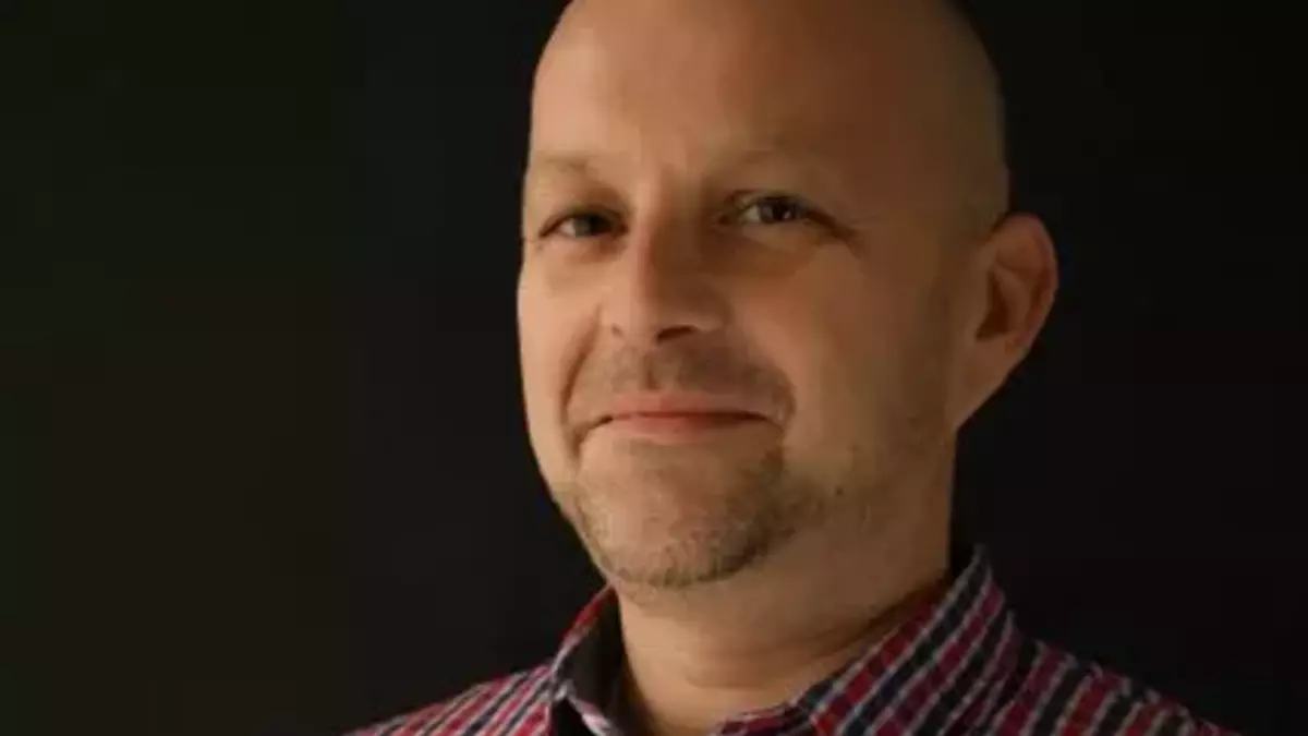 Ivan djurdjevac senior sales agent