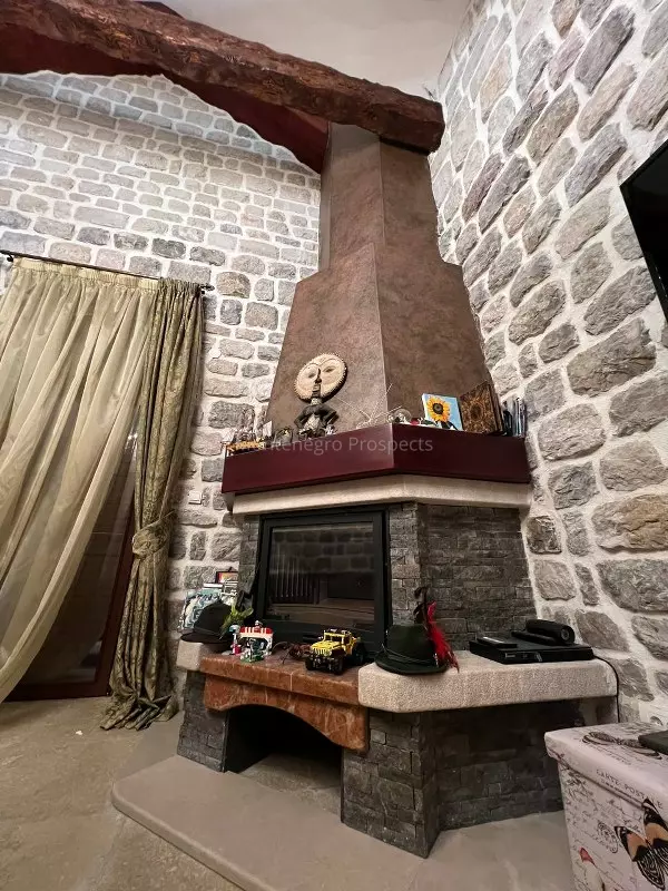 77086 villa kamenari 1 600x800