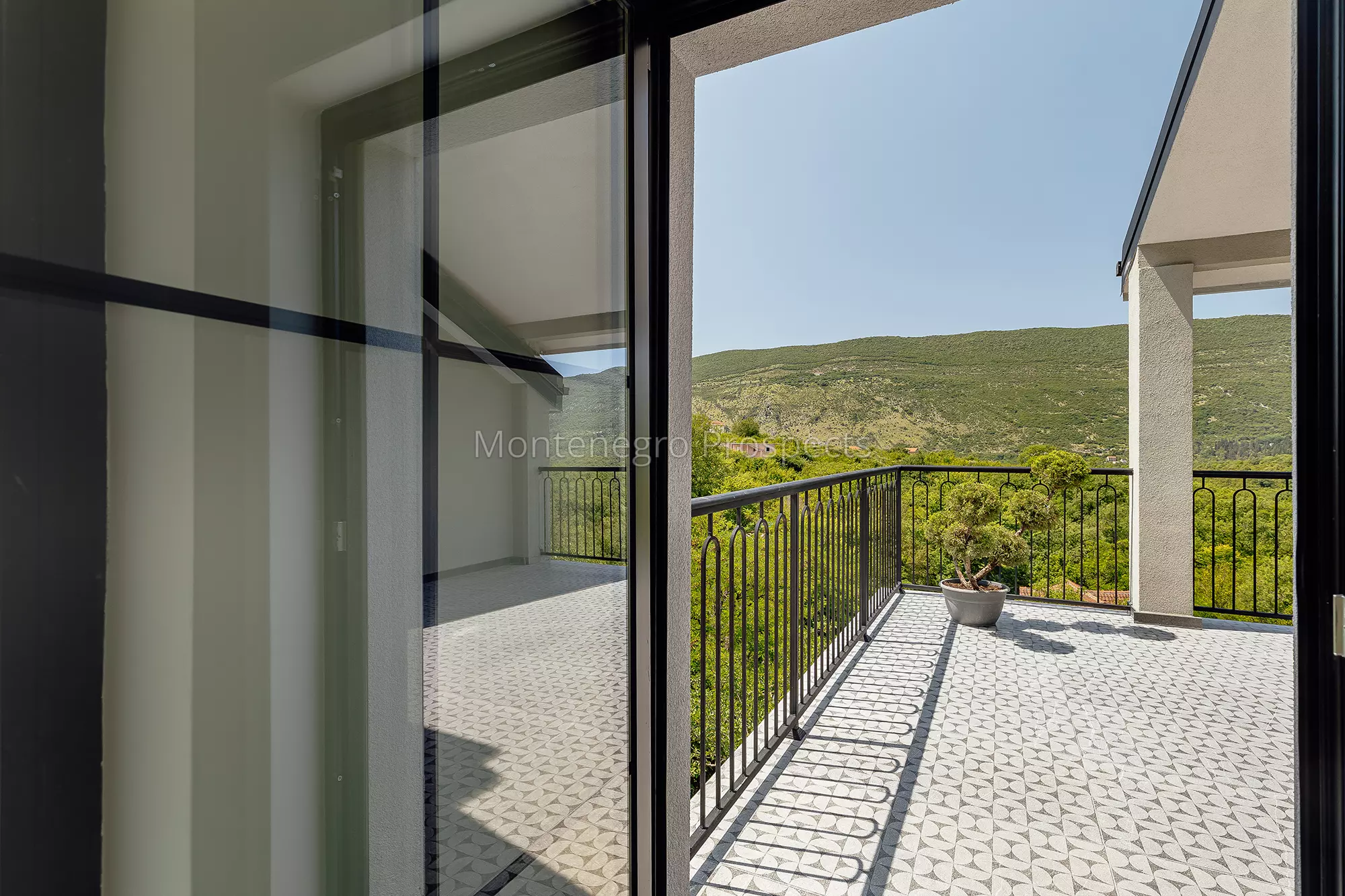 Apartments for sale 13807 10