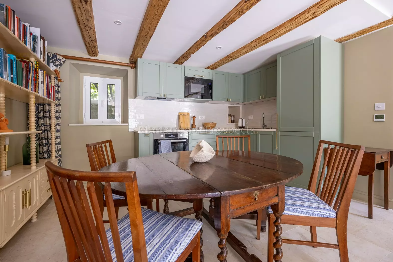 14167 stone house in kamenari 32 1575x1050