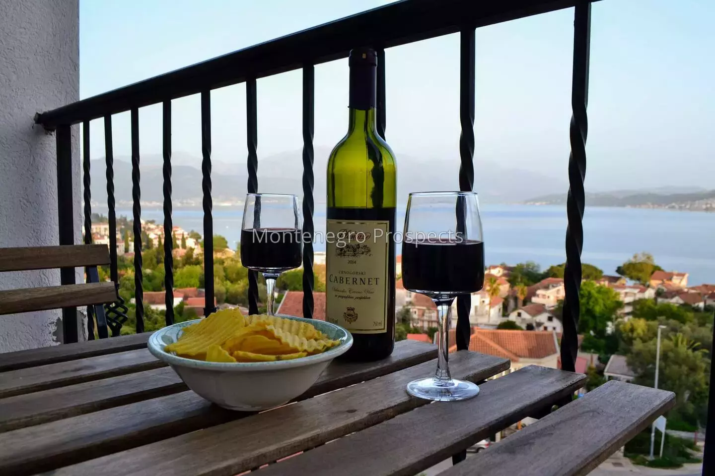 14172 djenovici apartment with sea views 40.jpg