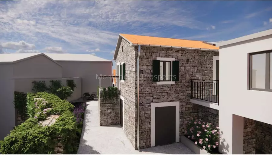 2074 stone ruin in lustica 1