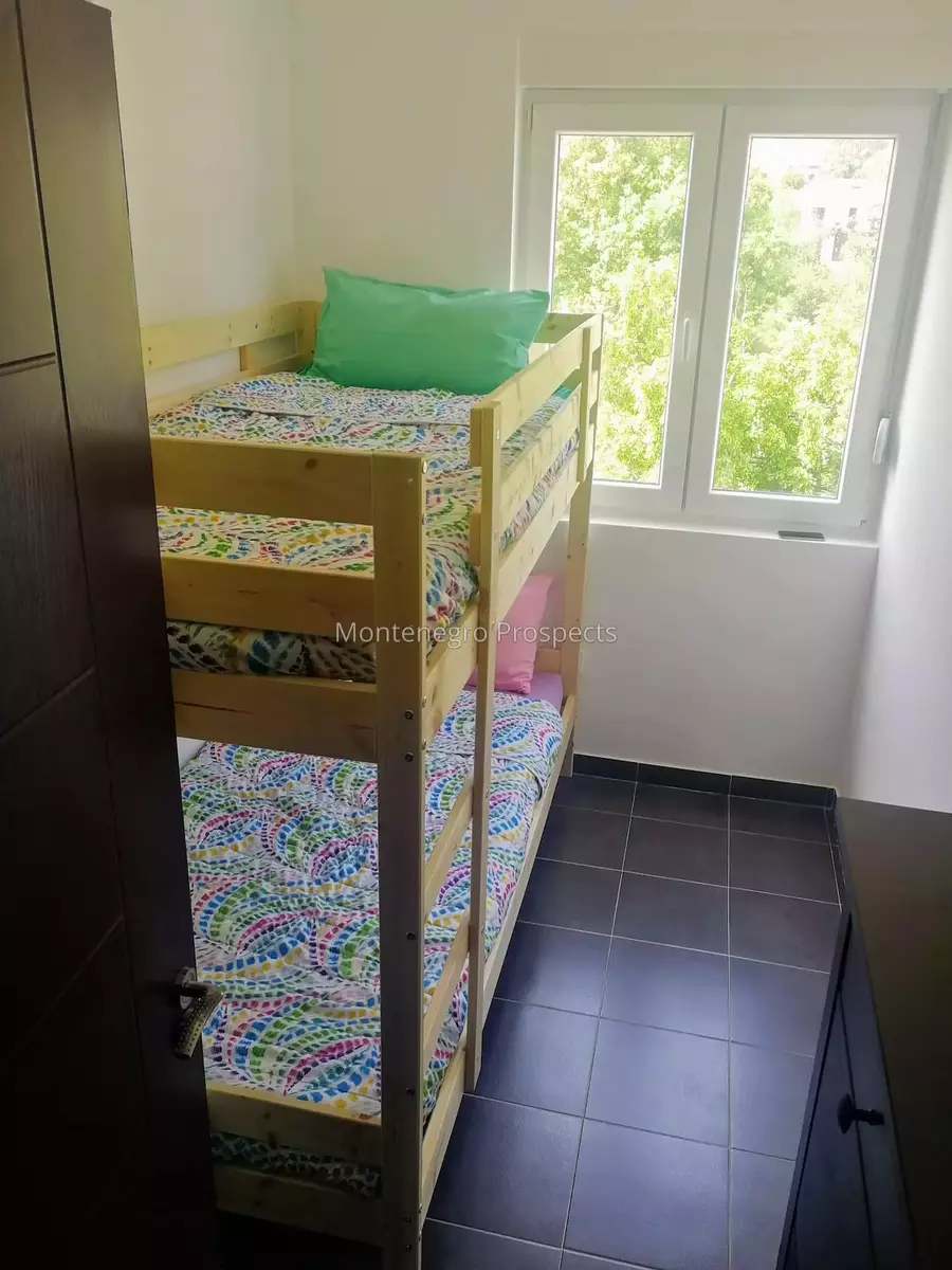 14172 djenovici apartment with sea views 42.jpg